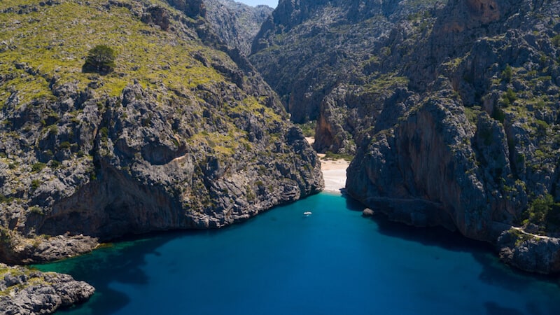 idilliaca spiaggia nascosta a Maiorca