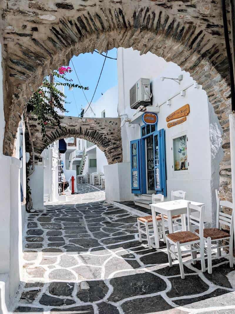 Old streets in Naoussa.