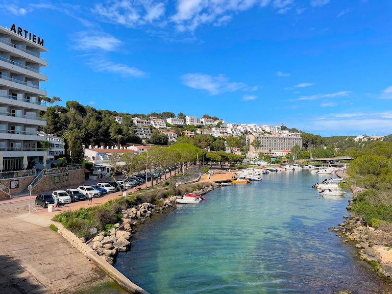 The river than runs through Cala Galdana, with the Artiem hotel on the left.